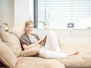 Wenn Geräte zu Hause automatisch, zentral von einem Punkt aus oder mit dem Tablet von überall aus gesteuert werden, erhöht das deutlich unseren Komfort.