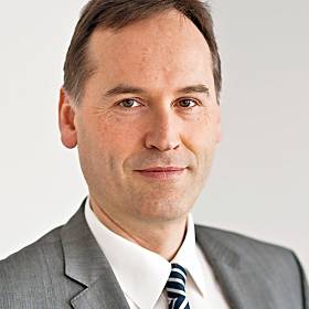 Tobias Schellenberger - Geschäftsführer des IVPU Industrieverband Polyurethan-Hartschaum e.V.